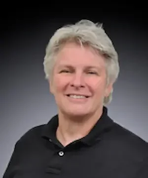 Leslie Lyons